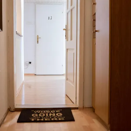 Charming Urban Apartma *